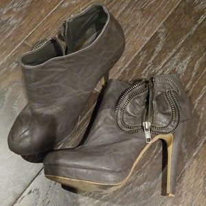 Gray Jamsie Booties
